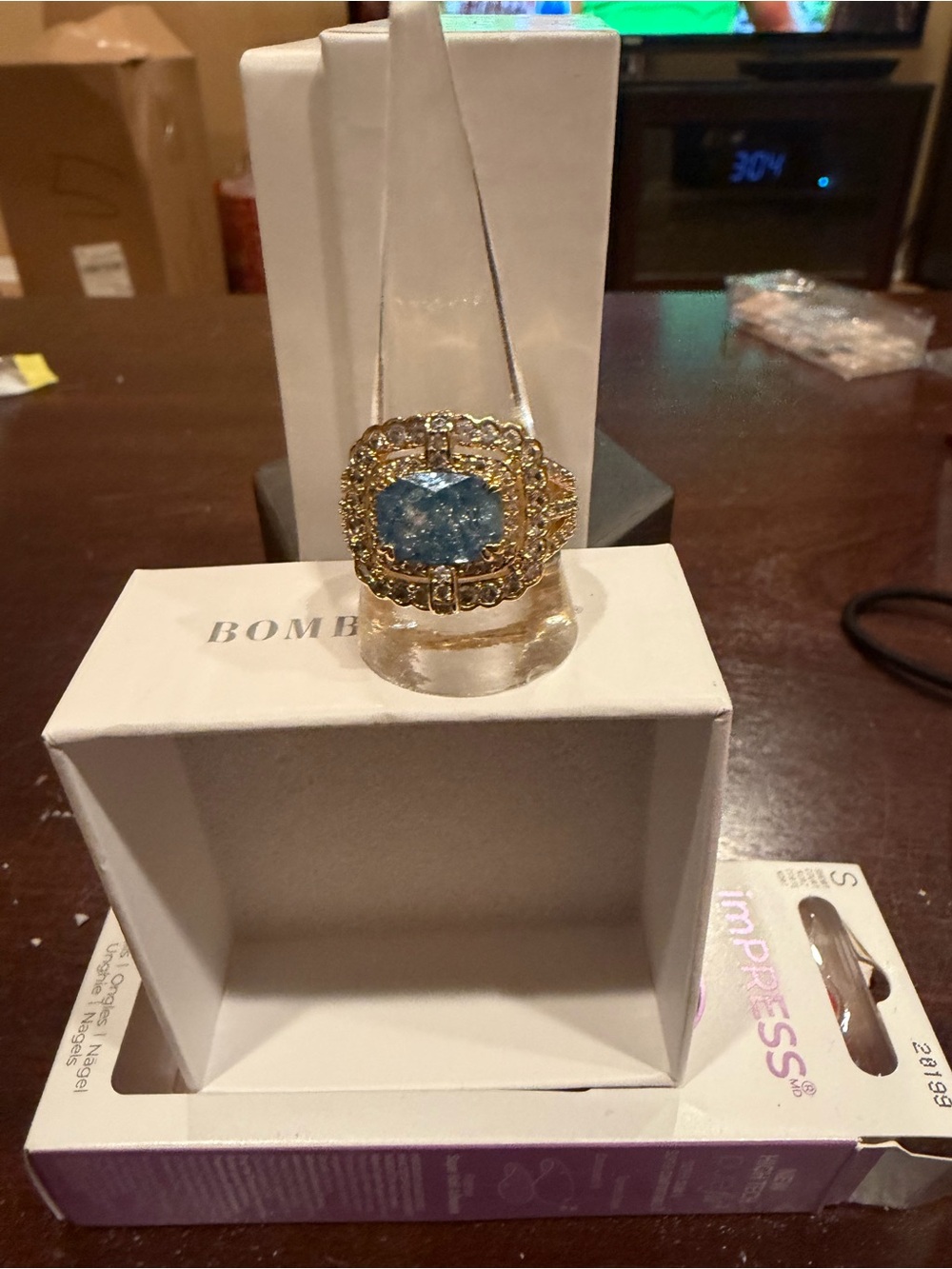 London Blue Ice Crystal on Gold
